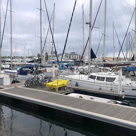 Grand Voilier A Quai * Canet-en-Roussillon